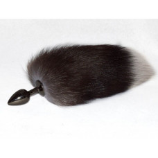 Хромированная анальная пробка с хвостиком из чернобурки Хромированная анальная пробка с хвостиком из чернобурки