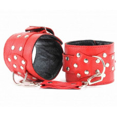 Красные кожаные наручники Красные кожаные наручники