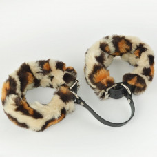 Черные кожаные оковы со съемной леопардовой опушкой Черные кожаные оковы со съемной леопардовой опушкой