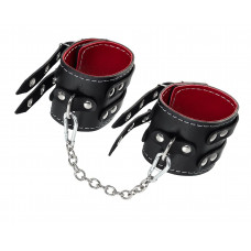Черные кожаные оковы с двумя ремнями и красной подкладкой Черные кожаные оковы с двумя ремнями и красной подкладкой