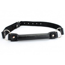 Черный кожаный кляп-трензель на кольцах Черный кожаный кляп-трензель на кольцах