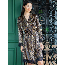 Соблазнительный халатик с леопардовым принтом Соблазнительный халатик с леопардовым принтом