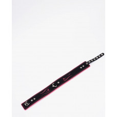 Черно-розовый кожаный ошейник с розовой строчкой